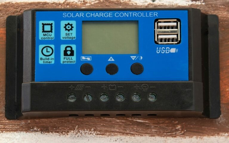 Régulateur de charge solaire : Optimisez l’efficacité de votre installation photovoltaïque
