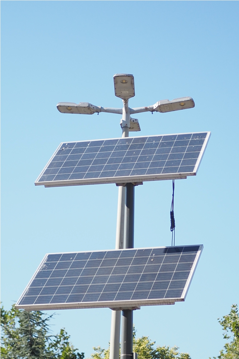 Guide pratique pour choisir la batterie adaptée à un panneau solaire 180W
