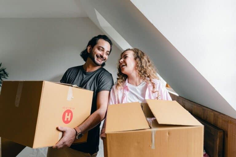 Ils ont quitté leur grande maison pour un petit appartement : leur quotidien est devenu méconnaissable