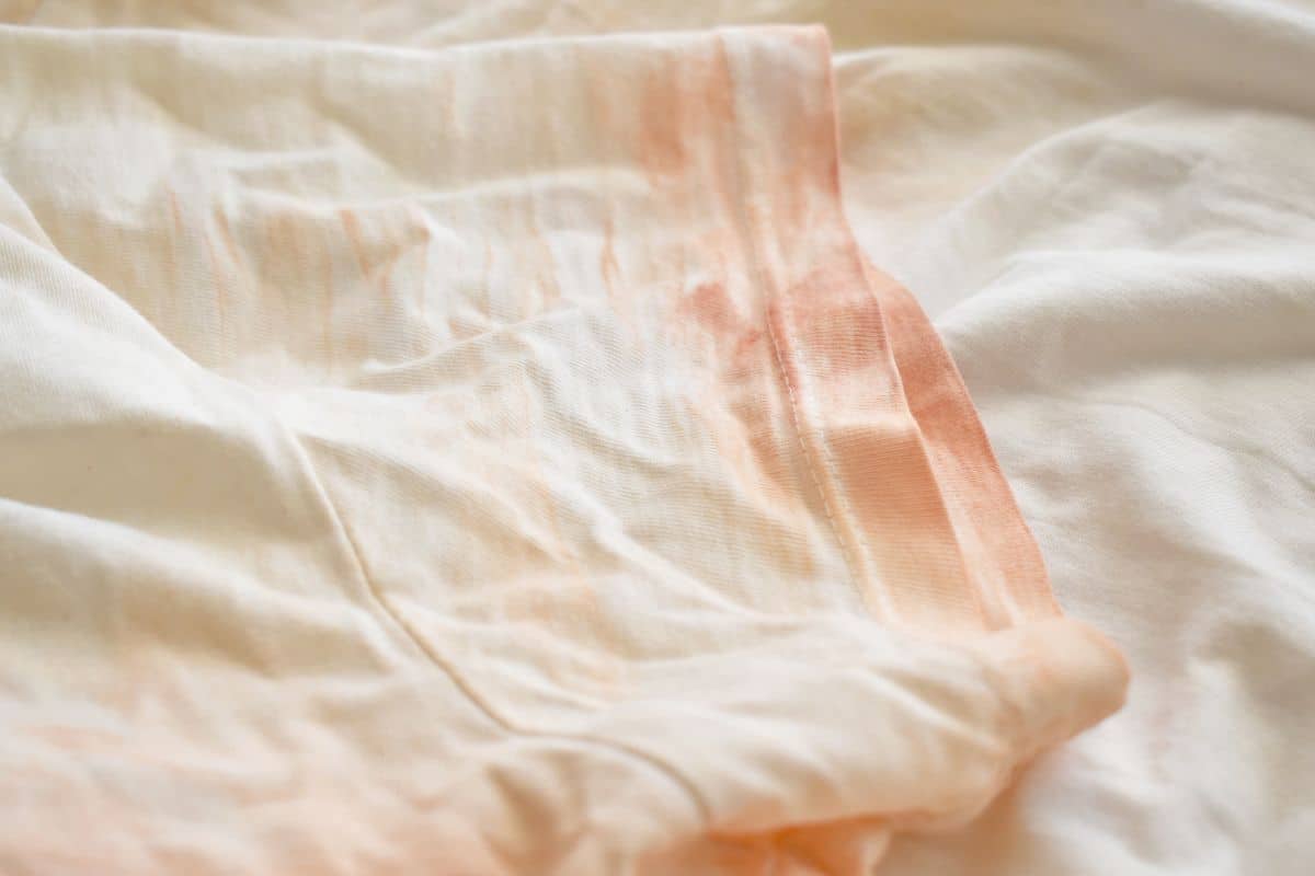 tâche de fraise sur votre t shirt